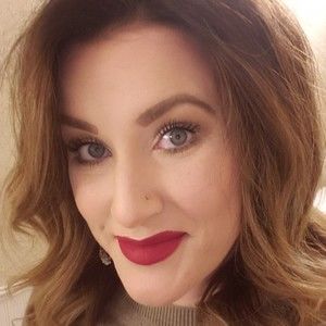 Meet your Posher, Whitney